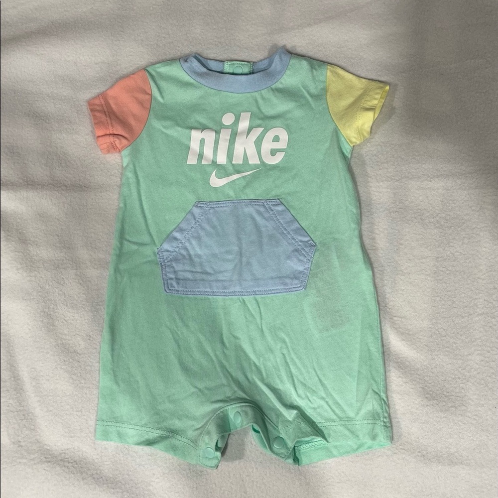 Nike romper